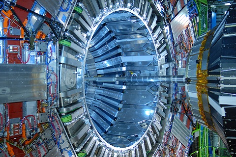 Česká nábytkářská firma uspěla v CERNu. Jak bodovat v tendrech prestižní instituce?