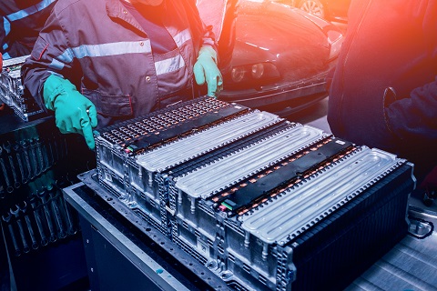 baterie-do-elektrovozu_shutterstock_739515940_480x320pxl.jpg