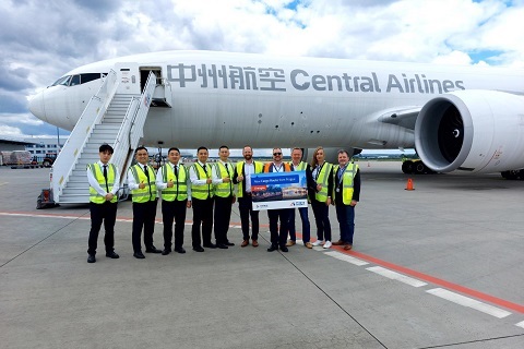 Central-Airlines_Letiste-Praha-02.jpg